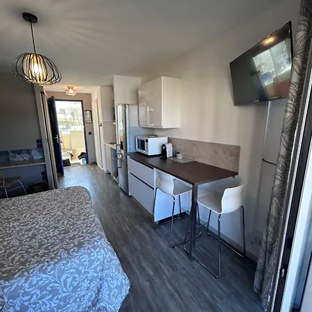 Apartament Zen Climatise Piscine Parking
