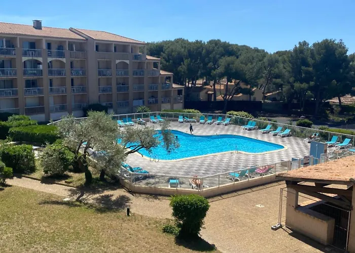 Zen Piscine Appartement *
